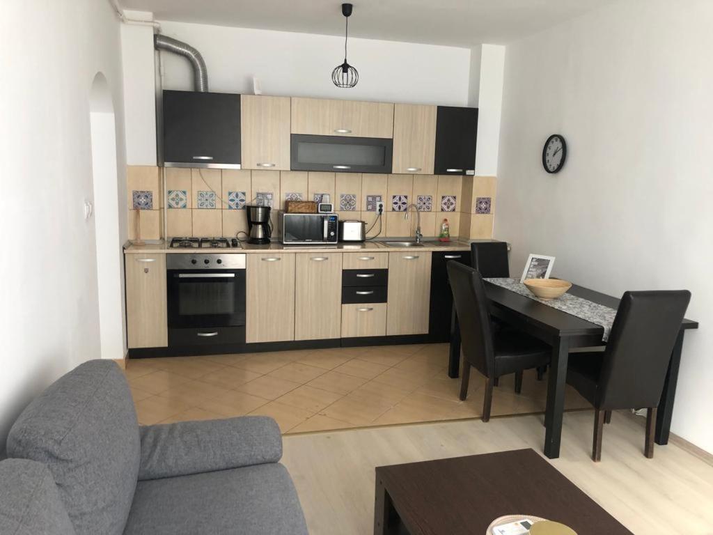 Confort Apartment Mediaş Dış mekan fotoğraf
